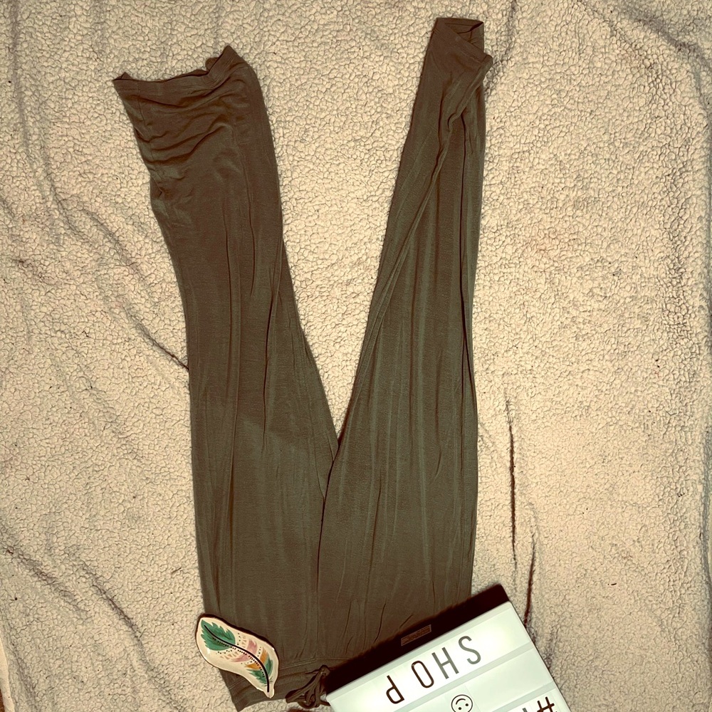 green yoga pants